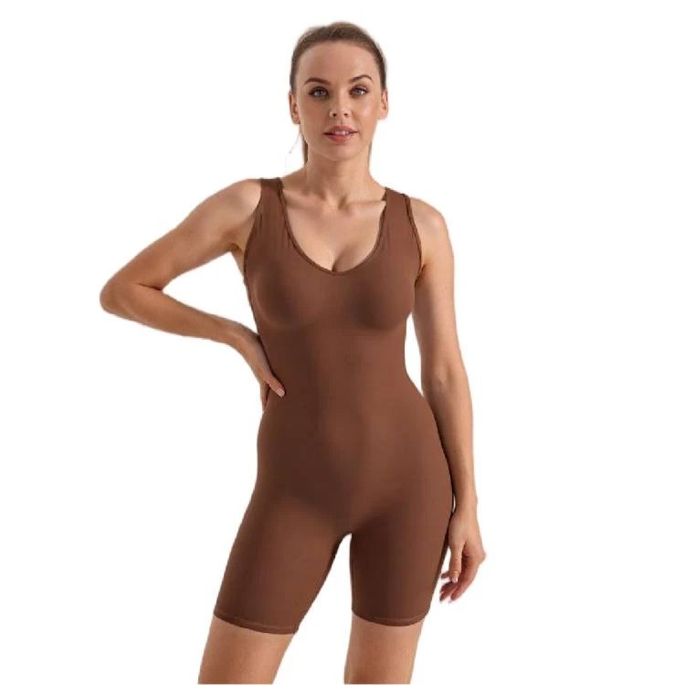 Oblečení na jógu bodysuit